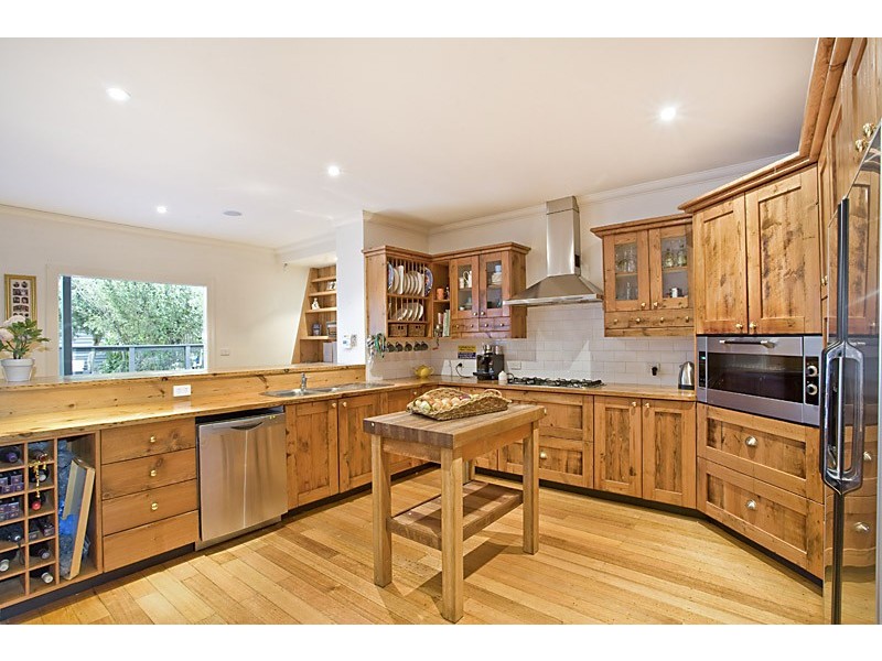 84 Oxford Street, Newport VIC 3015