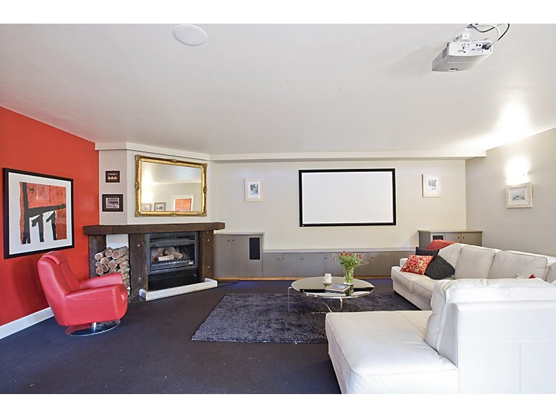 84 Oxford Street, Newport VIC 3015