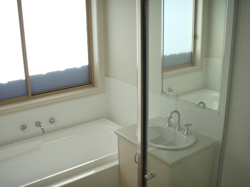 3/21  Basil Street, Newport VIC 3015