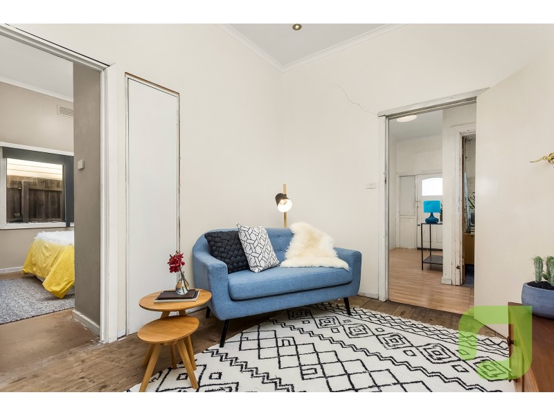 31 Rosamond Road, Maidstone VIC 3012