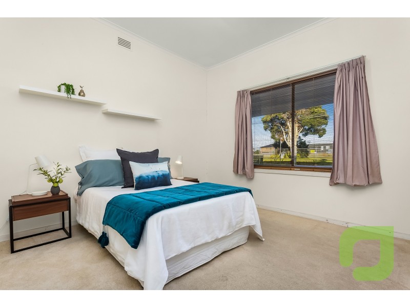 31 Rosamond Road, Maidstone VIC 3012