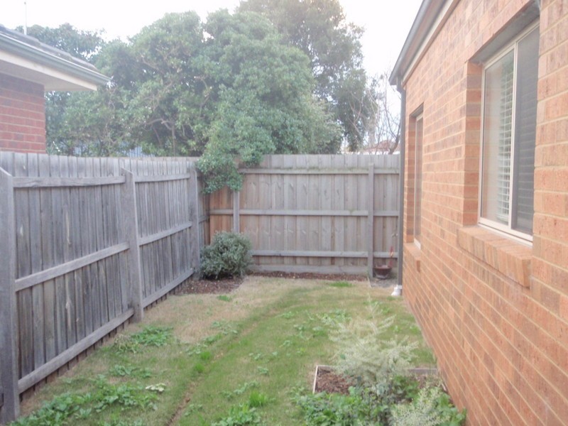 3/21 Basil Street, Newport VIC 3015