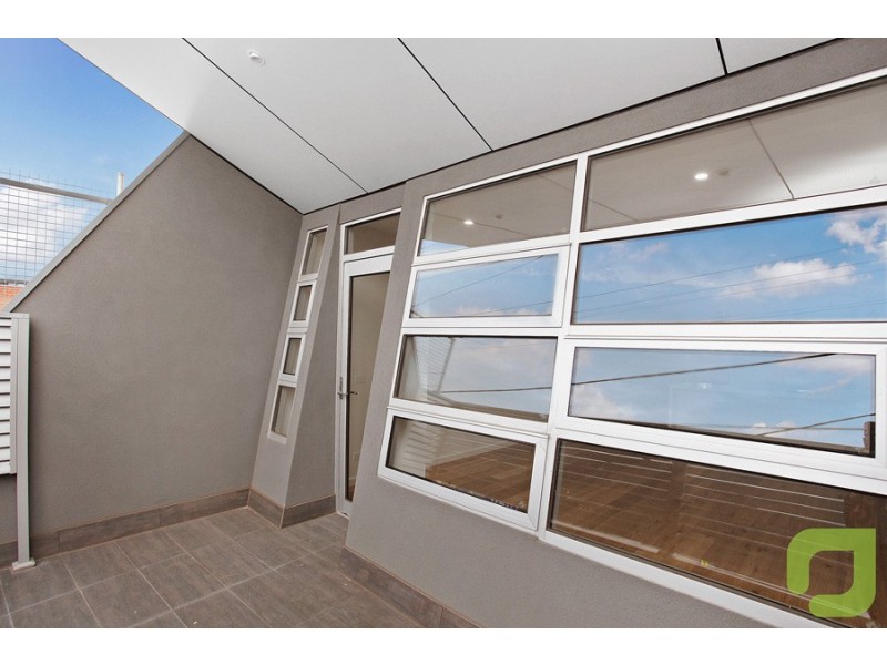 2/31 Hope Street, Spotswood VIC 3015