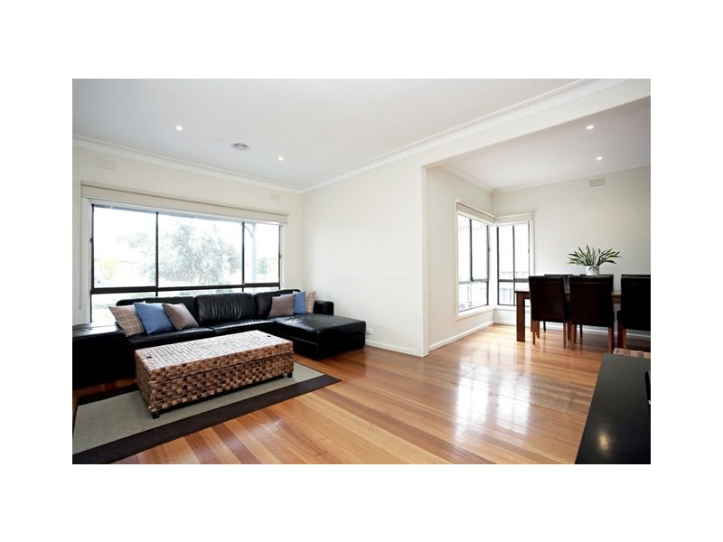 60 Macdonald Avenue, Altona North VIC 3025