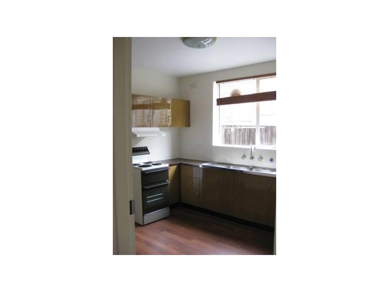 2/13 Dover Road, Williamstown VIC 3016