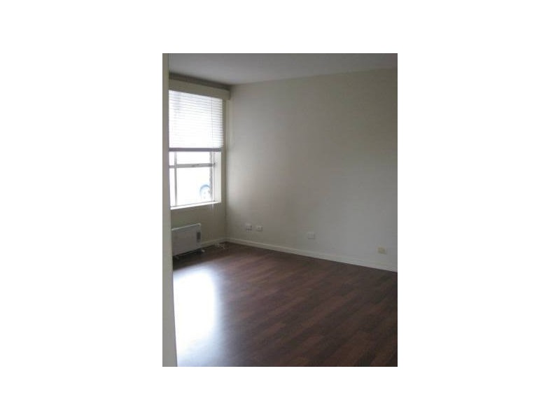 2/13 Dover Road, Williamstown VIC 3016