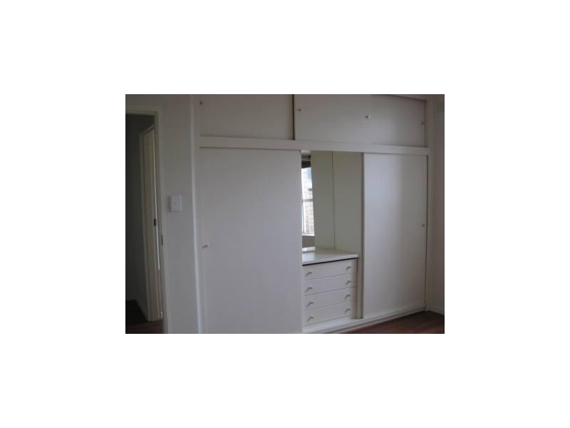 2/13 Dover Road, Williamstown VIC 3016