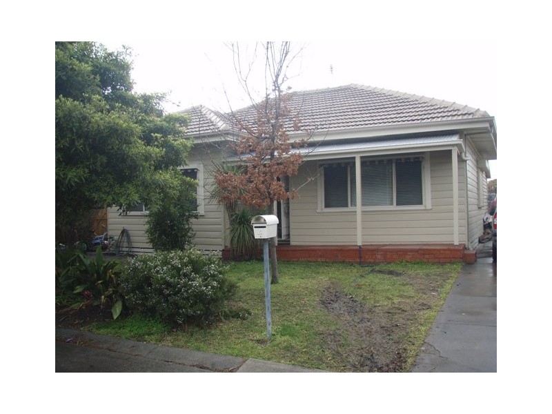 4 Sydney Street, Newport VIC 3015