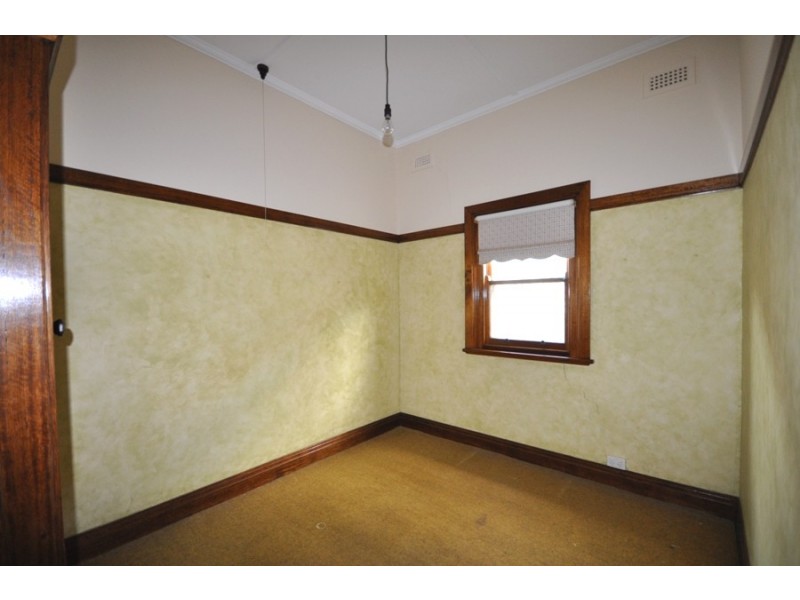 9 Oakdene Crescent, Carnegie VIC 3163