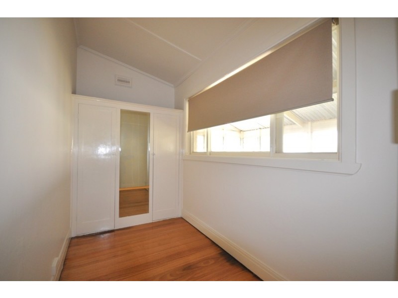 9 Oakdene Crescent, Carnegie VIC 3163