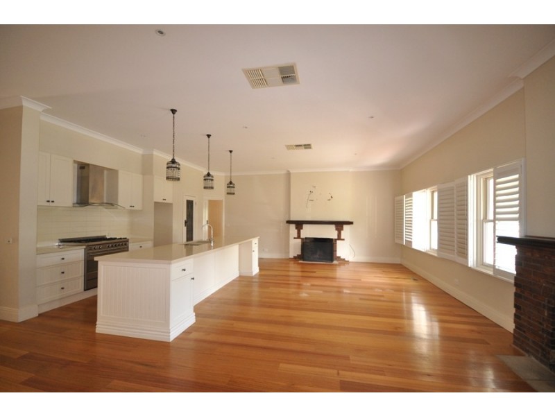 75 Blackwood Street, Carnegie VIC 3163