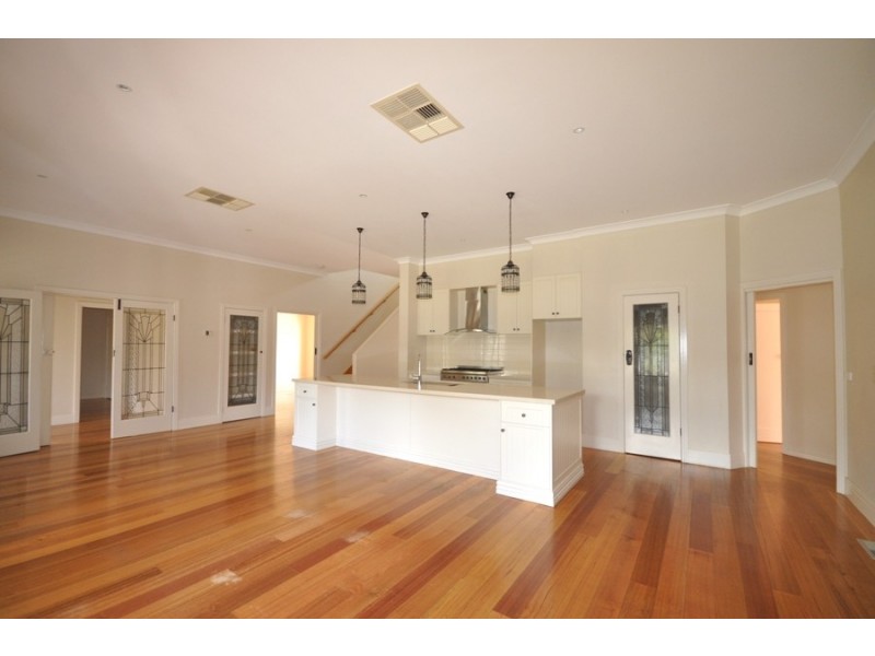 75 Blackwood Street, Carnegie VIC 3163