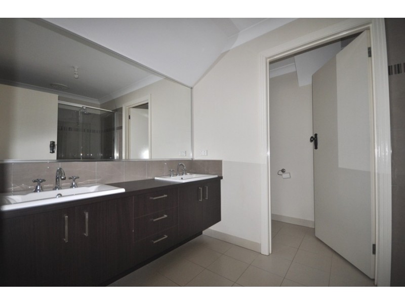 75 Blackwood Street, Carnegie VIC 3163