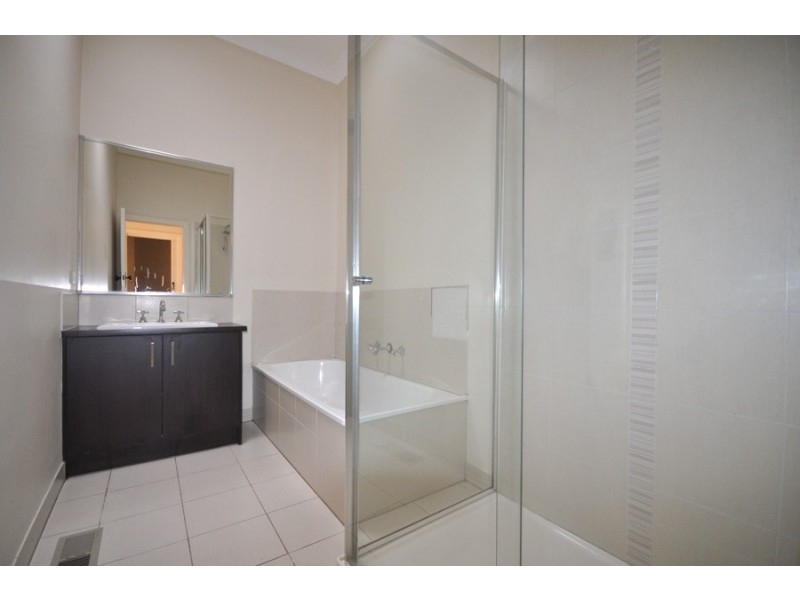 75 Blackwood Street, Carnegie VIC 3163