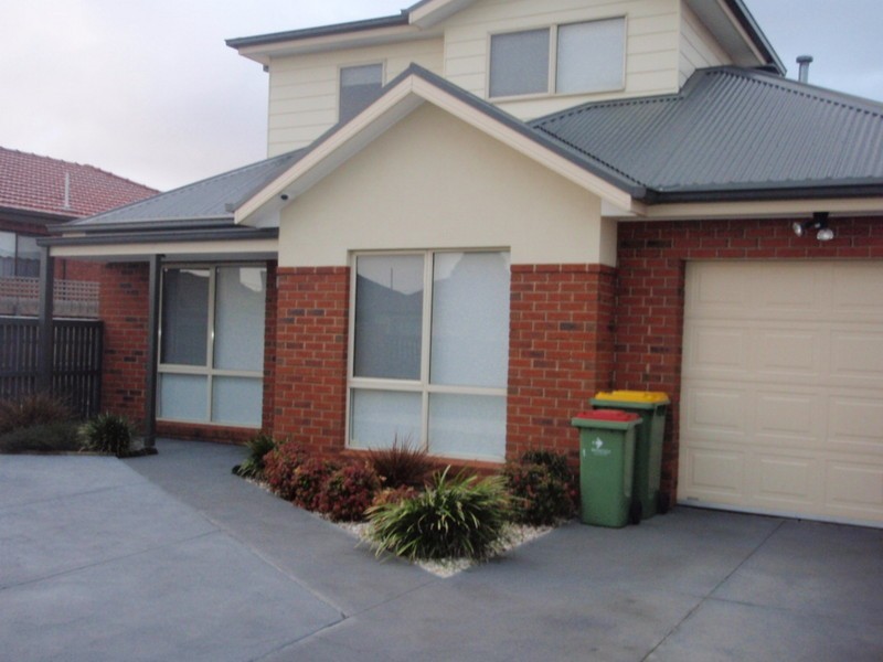 1/120 Suffolk Street, Maidstone VIC 3012