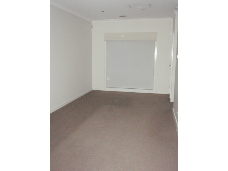 1/120 Suffolk Street, Maidstone VIC 3012