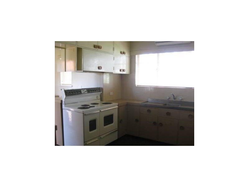 21 Milford Street, Newport VIC 3015