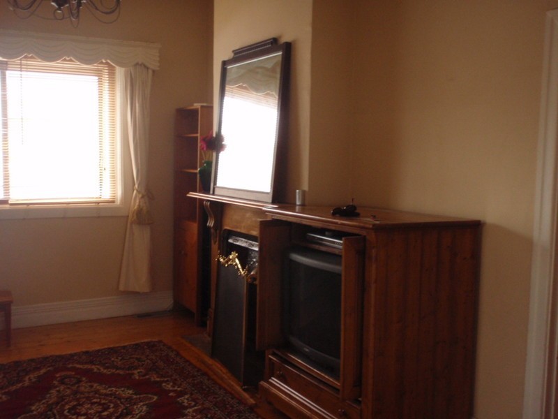 19A  Austin Street, Seddon VIC 3011