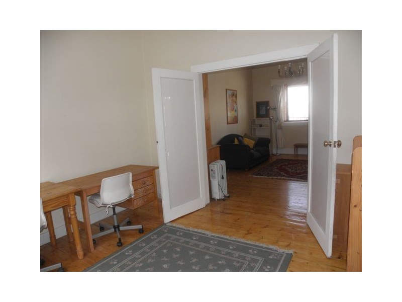 19A  Austin Street, Seddon VIC 3011