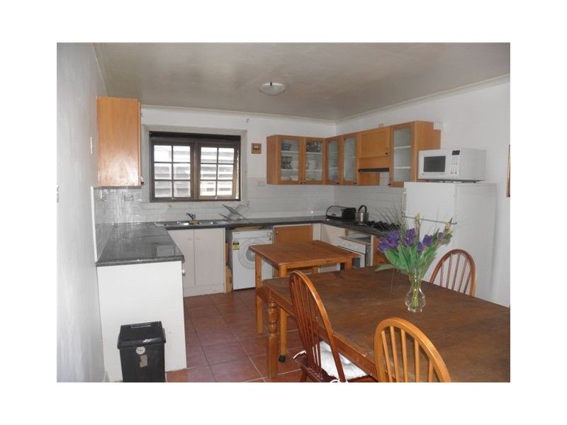 19A  Austin Street, Seddon VIC 3011