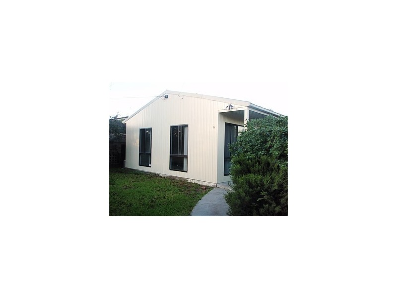 6 Revo Street, Newport VIC 3015