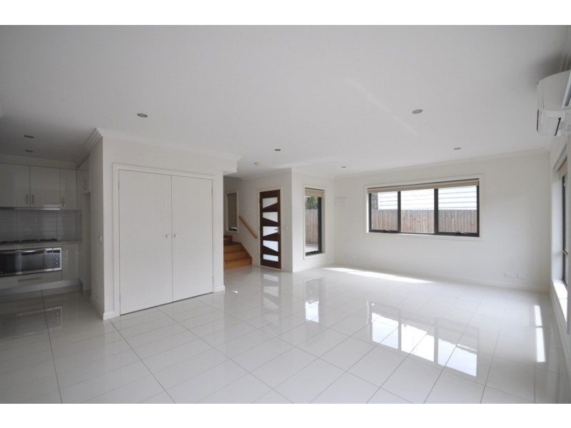 2/32 Pattison Street, Moonee Ponds VIC 3039