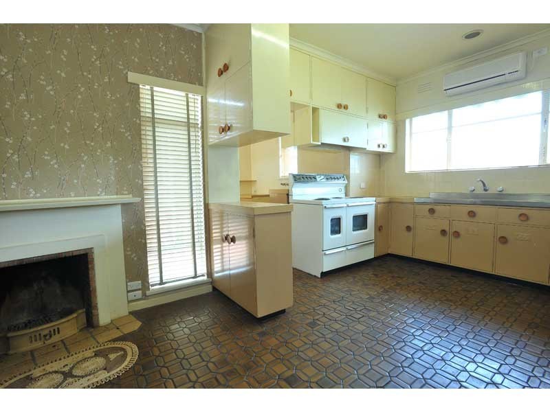 21 Milford Street, Newport VIC 3015