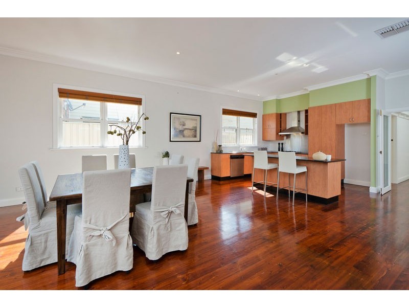 9 Farm Street, Newport VIC 3015