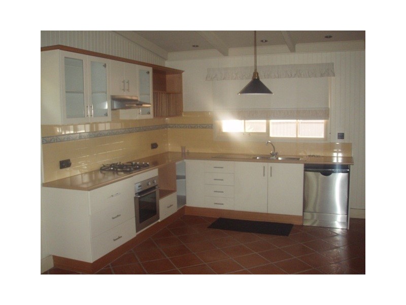 84 Coronation Street, Kingsville VIC 3012