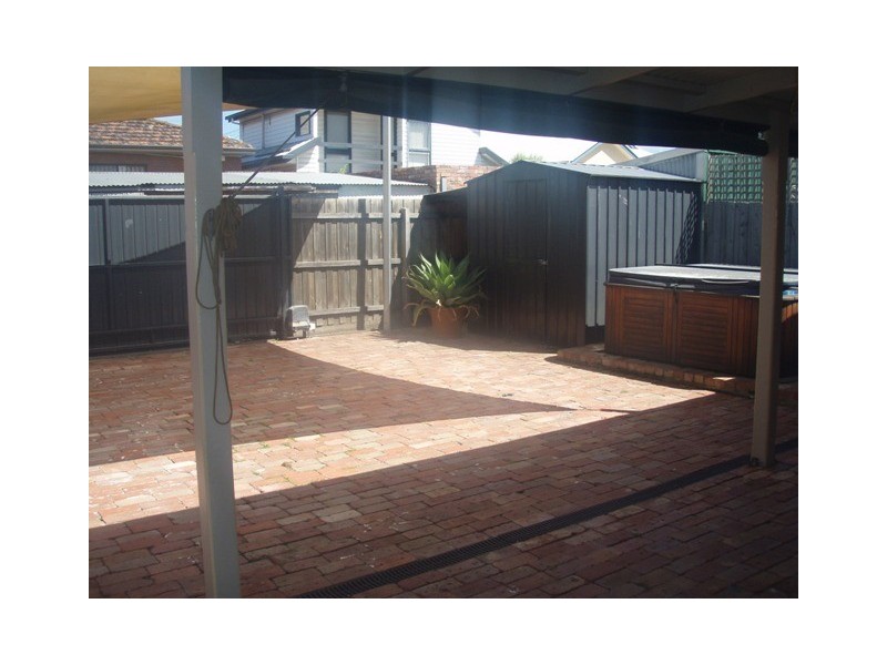 84 Coronation Street, Kingsville VIC 3012