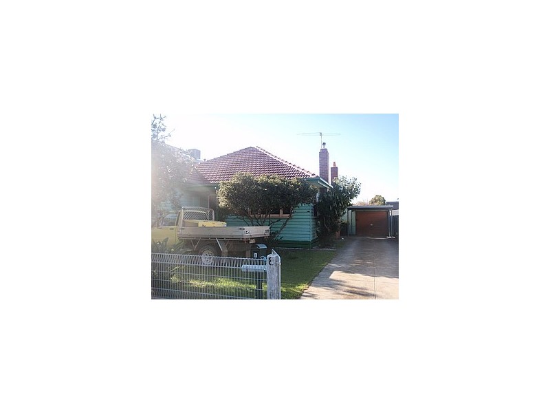 8 Wattle Grove, Seaholme VIC 3018