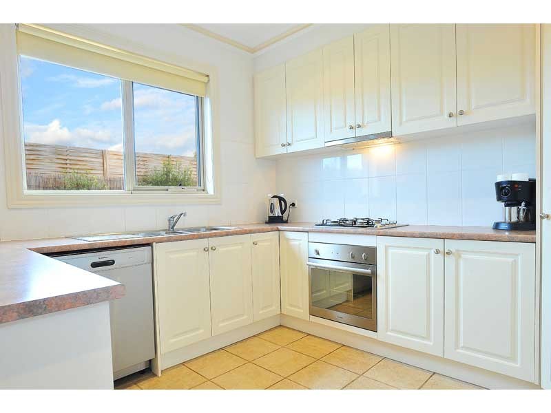 4/8-10 Coop Street, Werribee VIC 3030