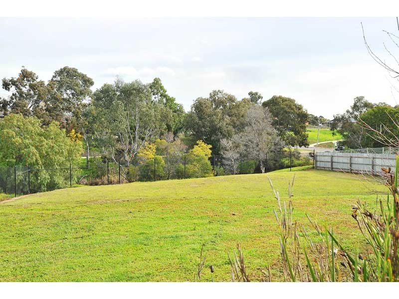 4/8-10 Coop Street, Werribee VIC 3030