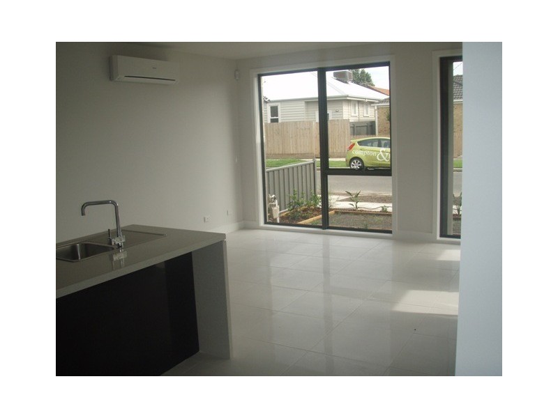 99 Anderson Street, Newport VIC 3015