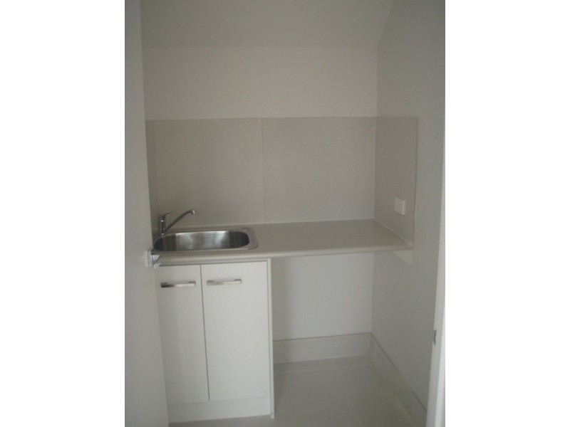 99 Anderson Street, Newport VIC 3015