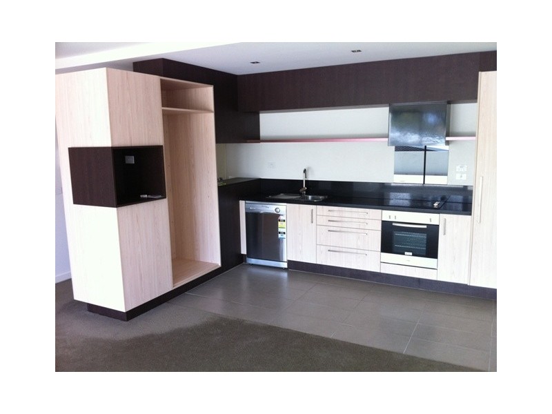 16/8  Crefden Street, Maidstone VIC 3012