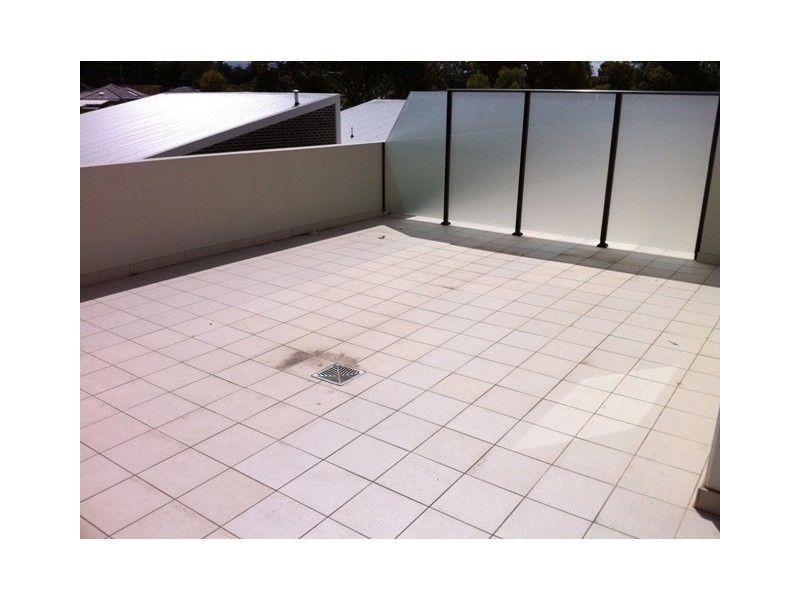 16/8  Crefden Street, Maidstone VIC 3012