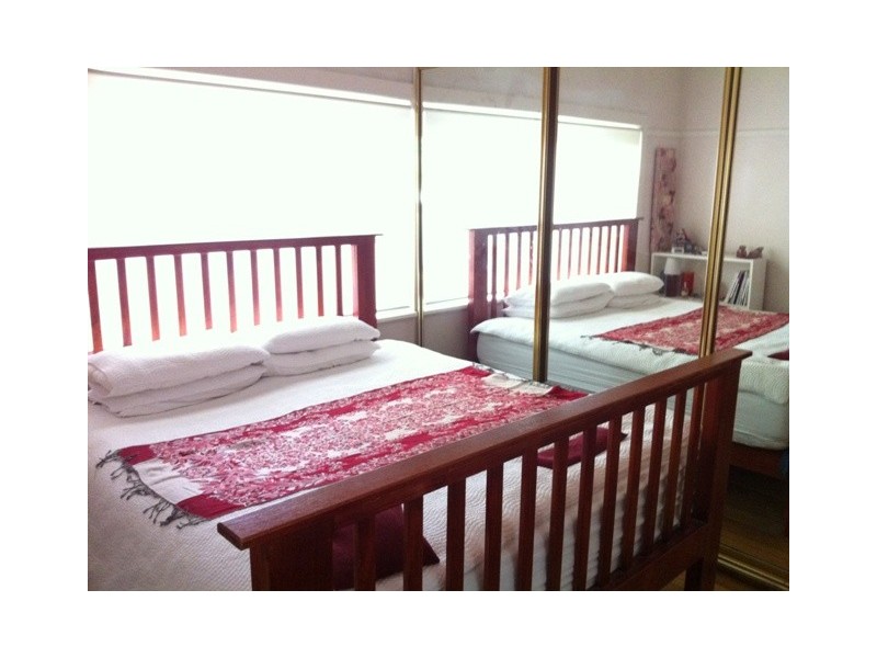 4 Nesnah Street, West Footscray VIC 3012