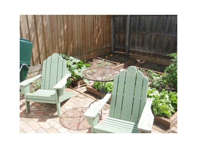 4 Nesnah Street, West Footscray VIC 3012