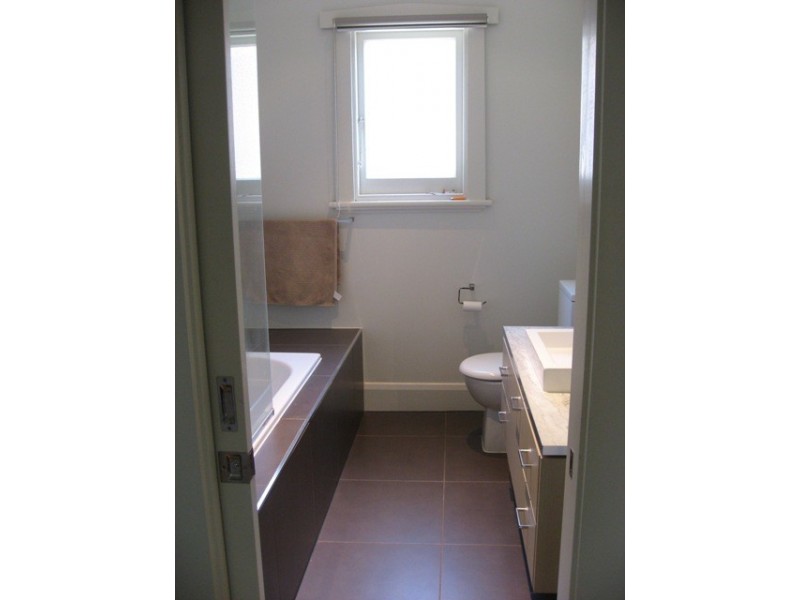 89 Coronation Street, Kingsville VIC 3012