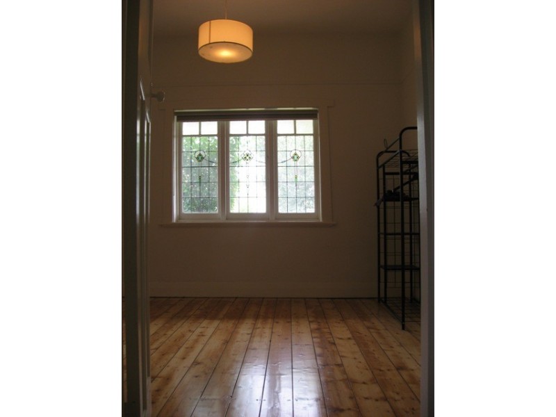 89 Coronation Street, Kingsville VIC 3012