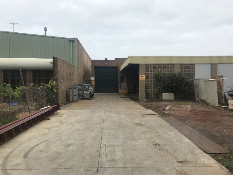 2/25 McArthurs Road, Altona North VIC 3025