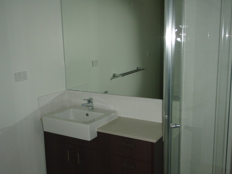 2/31 Moreland Street, Footscray VIC 3011