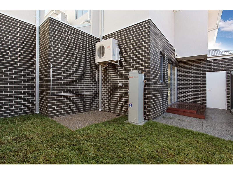 21 McArthurs Road, Altona North VIC 3025