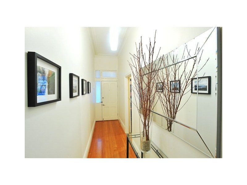 21 Tennyson Street, Seddon VIC 3011