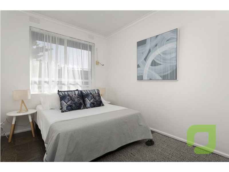 17/181 Geelong Road, Seddon VIC 3011