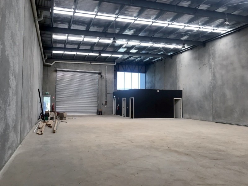 1/8 Leader Street, Truganina VIC 3029