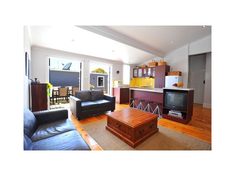 103 Chirnside Street, Kingsville VIC 3012