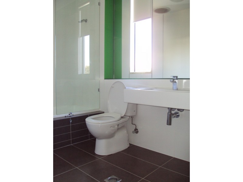 18/4 Crefden Street, Maidstone VIC 3012