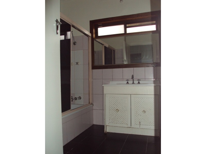 52 Armstrong Street, Sunshine West VIC 3020